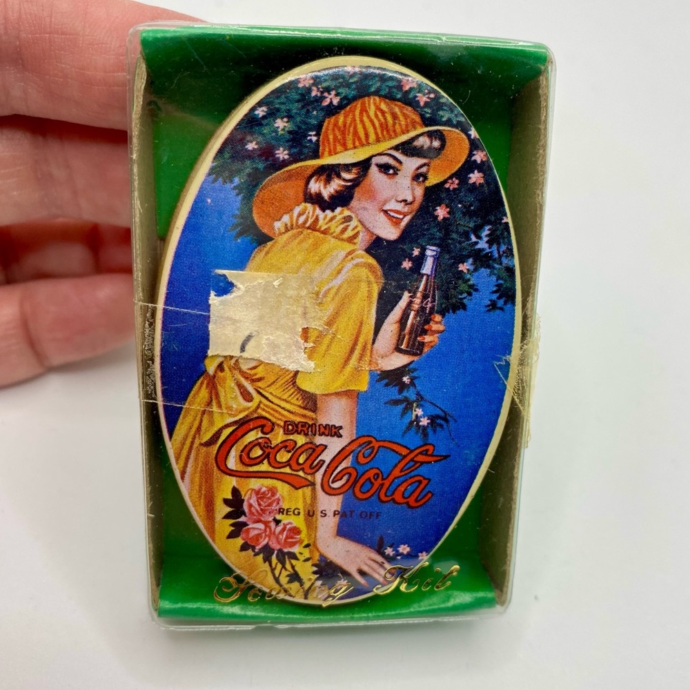 Vintage Coca-Cola Sewing Kit - Picture 1 of 8